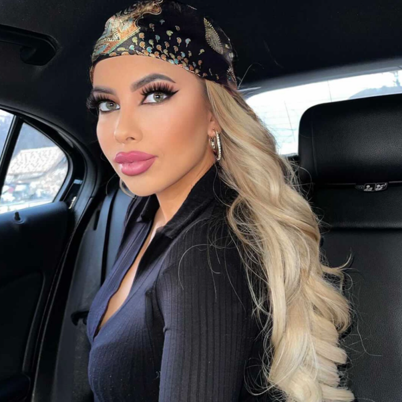 LEILA01