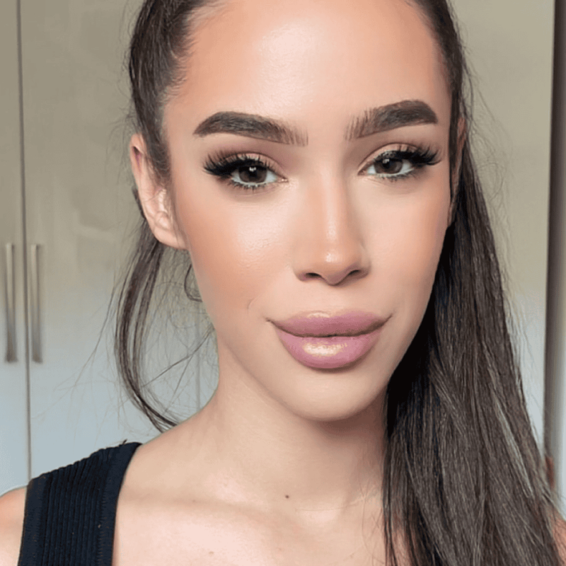 halflashesextraholly2